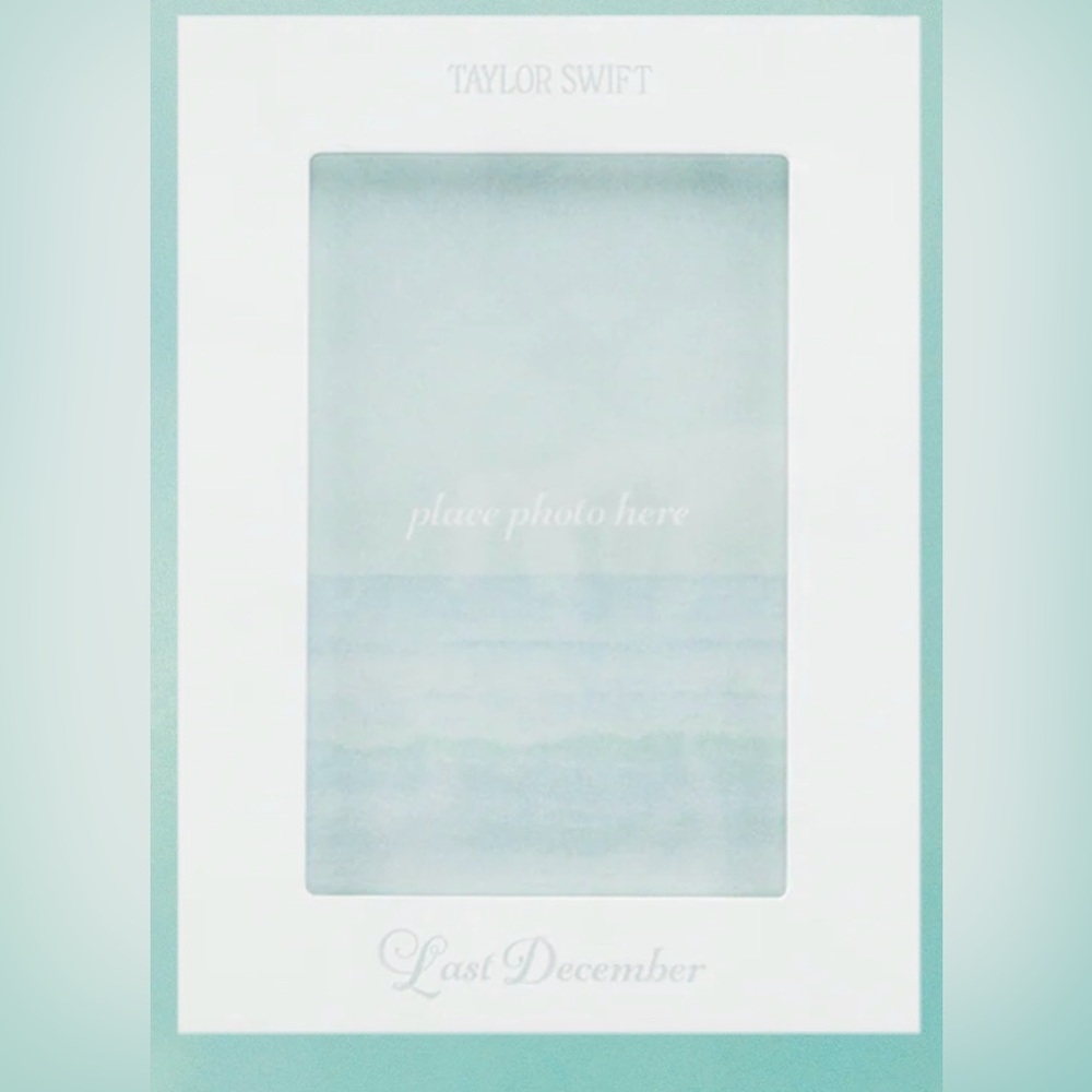 Taylor Swift‎ Elegant White Photo Frame